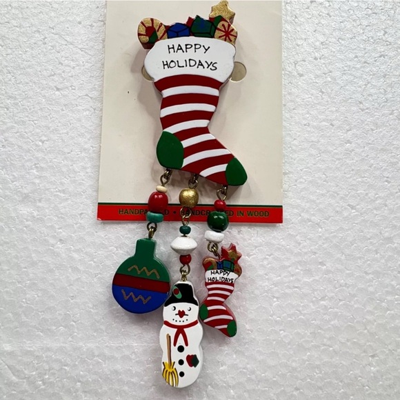 Christmas Collection Brooch Holiday Lapel Pins Set of 7 VTG Cats reindeer candy - Picture 16 of 16